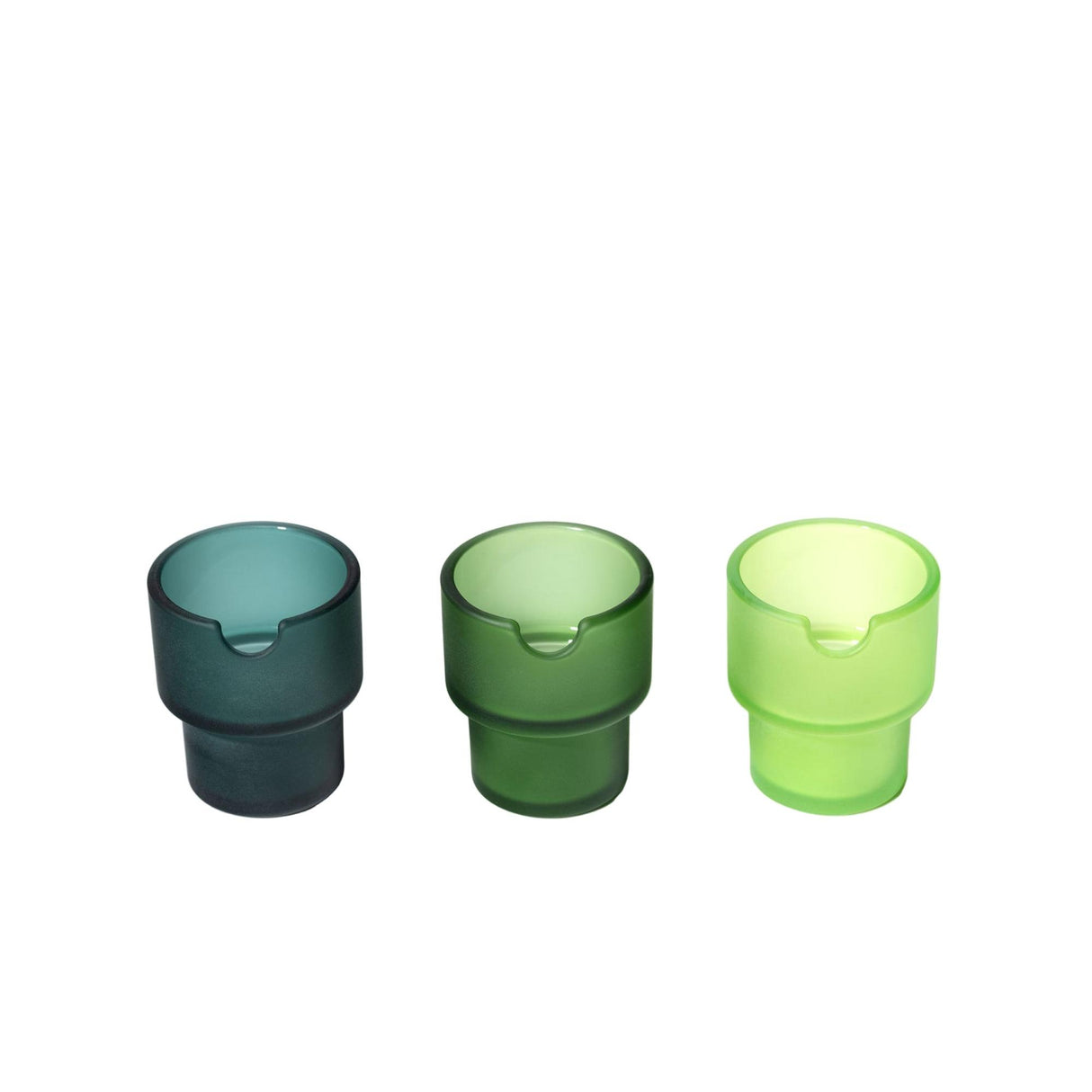 Flower Pots Ashtray Set: Three frosted-glass ashtrays with semicircular notches, handcrafted from durable borosilicate glass, featuring a stackable design and sandblasted texture.